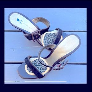 Brown Textured Sandals - So Elegant!